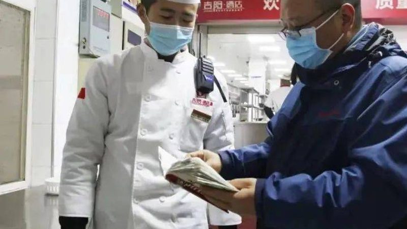 选择加盟品牌时，要关注以下几点：